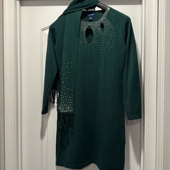 🟣 SELECT + TREND GREEN STUDDED SWEATER DRESS WITH SCARF SIZE MEDIUM - Picture 1 of 6